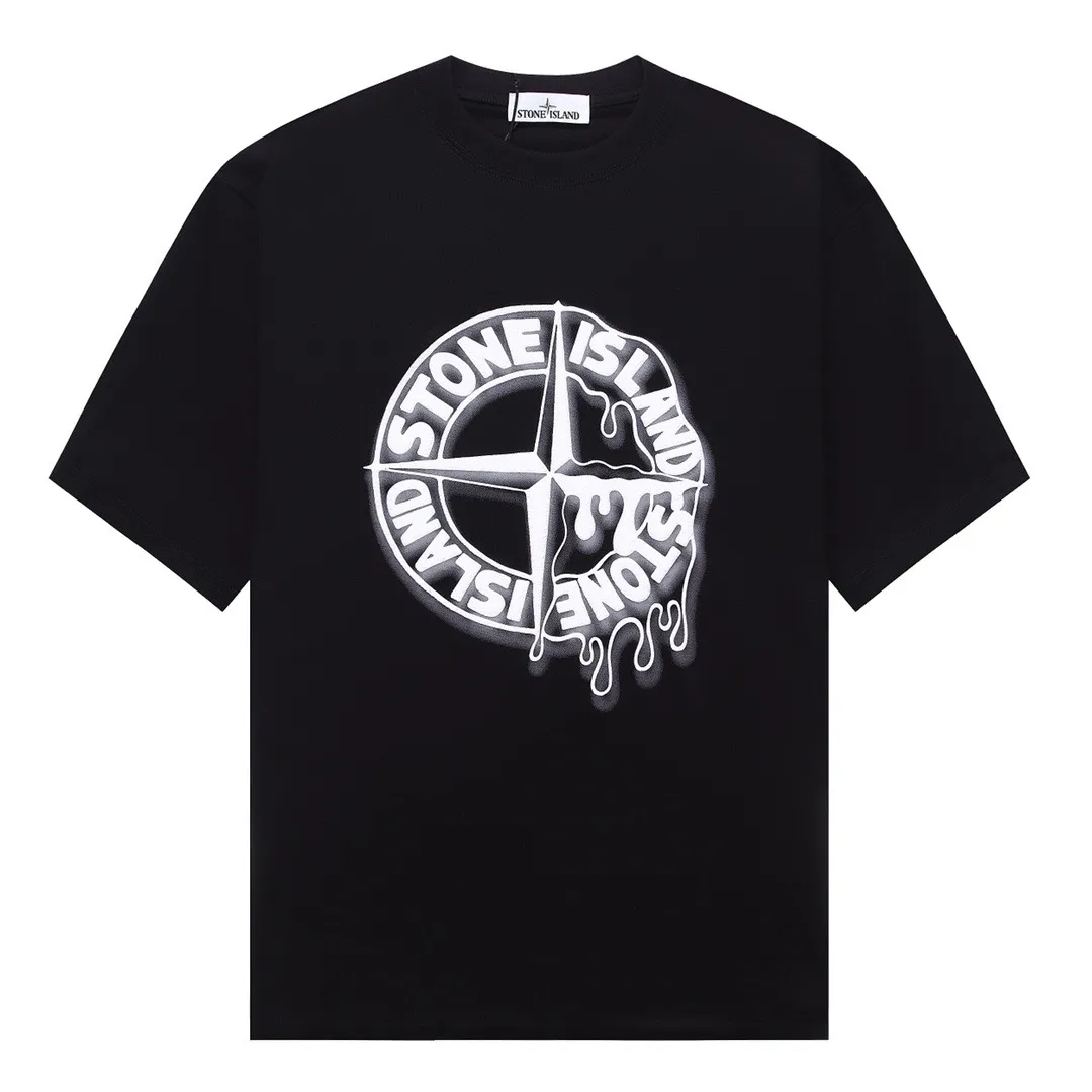 W673#P110💰 [Stone lsland/Stone Island summer new short-sleeved T-shirt with melted printed pattern on the chest] ⚠️[Original creation with high control of details] - Made of 260g combed cotton 32-count double yarn, soft and comfortable to the touch, sweat-absorbent and breathable. - Simple, basic and versatile style, original single quality, the first choice for couples. - Made in a large factory, four needles and five threads on the shoulder, neat alignment, high quality workmanship. - Same style for men and women. Very versatile, one piece for everyone, details are clearly visible. Color: Black White Size: M L